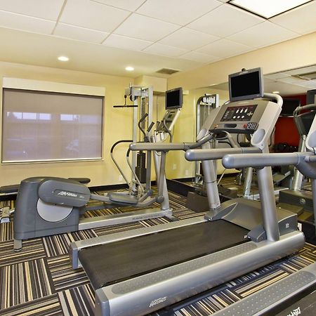 Towneplace Suites Republic Airport Long Island פרמינגדייל מראה חיצוני תמונה