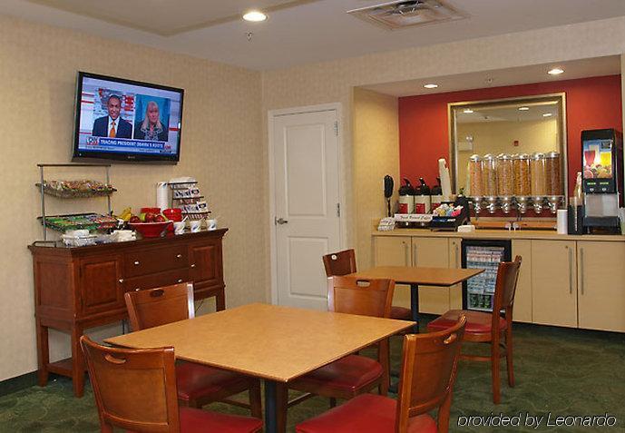 Towneplace Suites Republic Airport Long Island פרמינגדייל מסעדה תמונה
