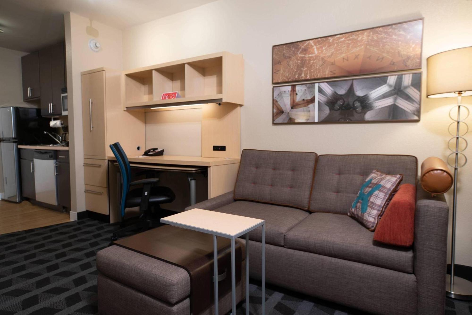 Towneplace Suites Republic Airport Long Island פרמינגדייל מראה חיצוני תמונה