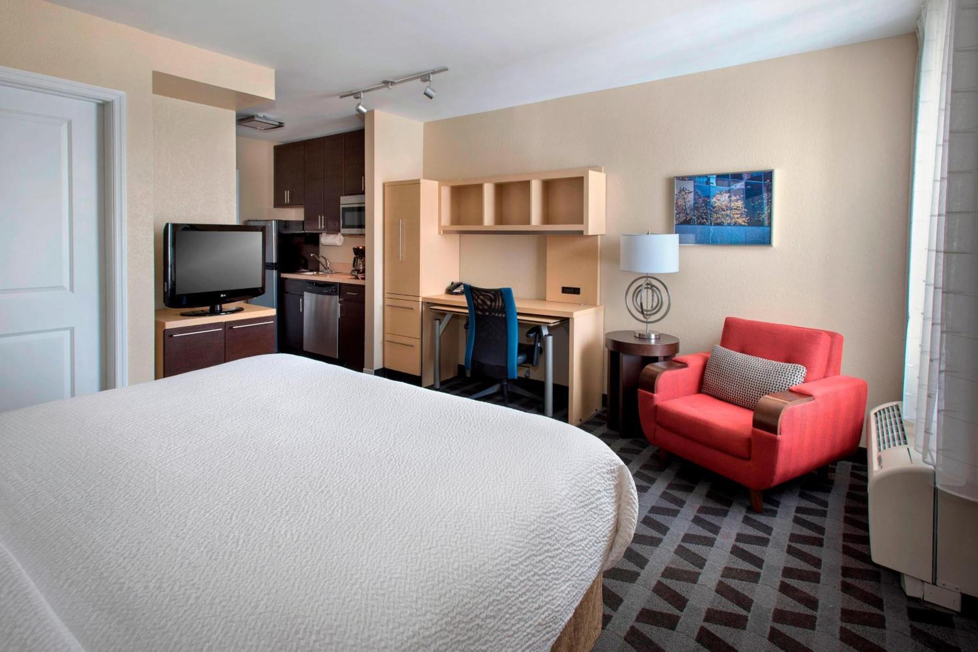 Towneplace Suites Republic Airport Long Island פרמינגדייל מראה חיצוני תמונה