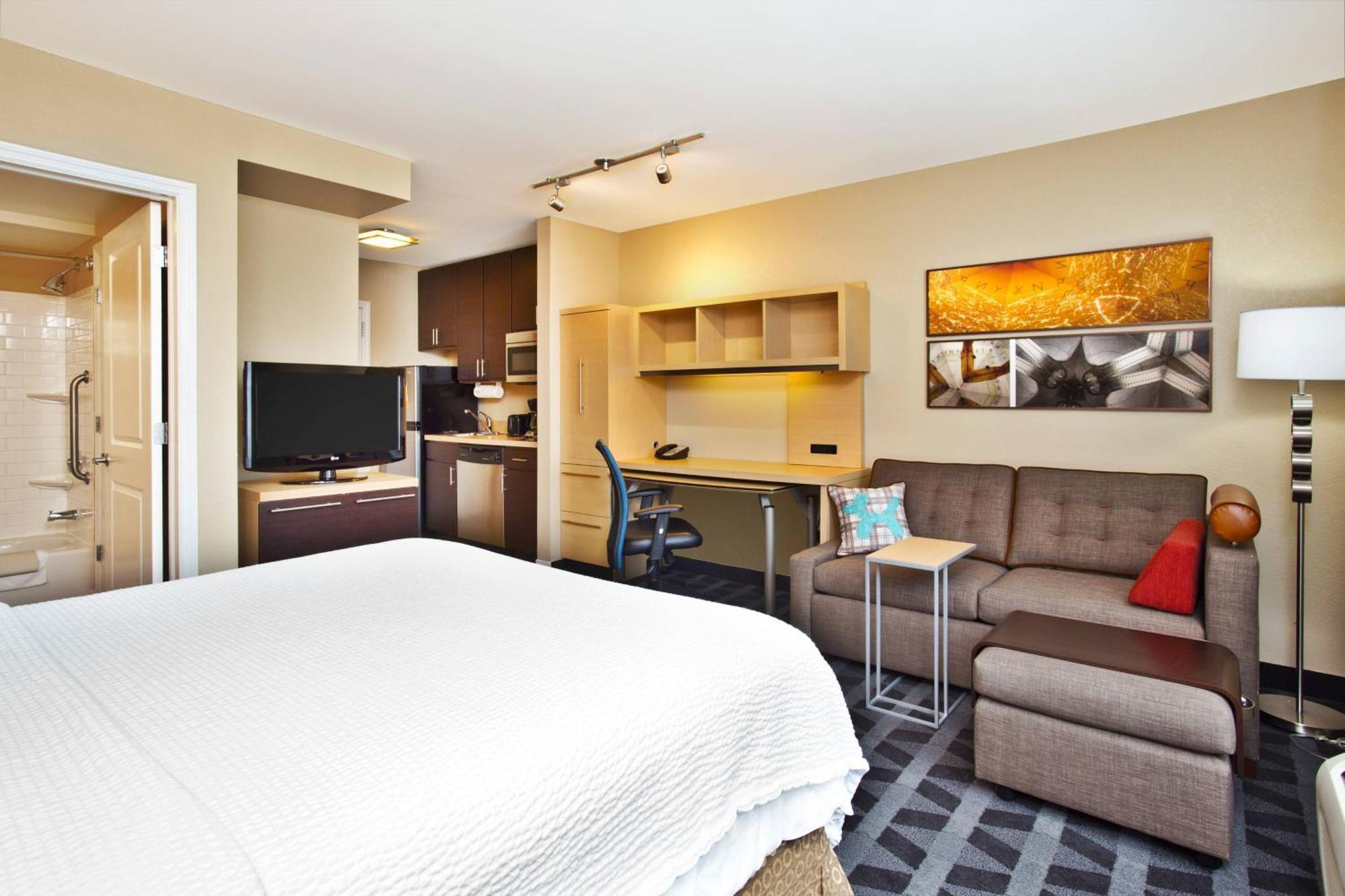 Towneplace Suites Republic Airport Long Island פרמינגדייל מראה חיצוני תמונה